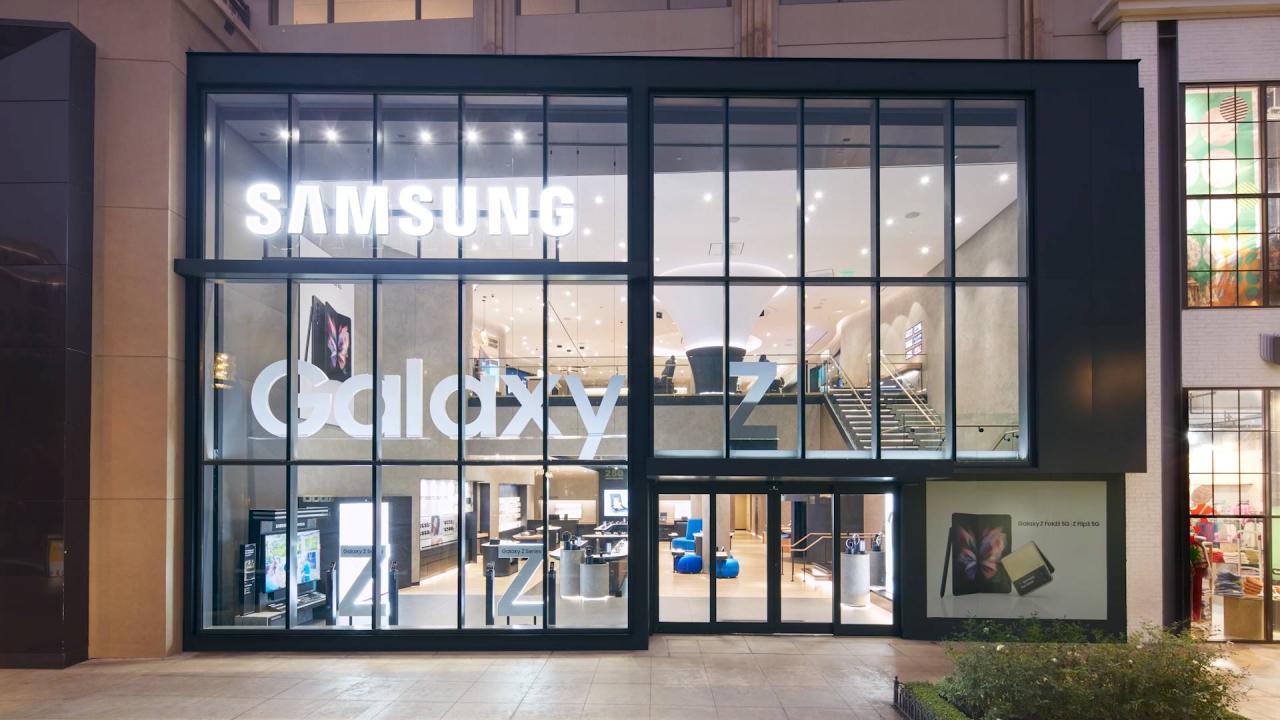 Samsung open new u s experience stores