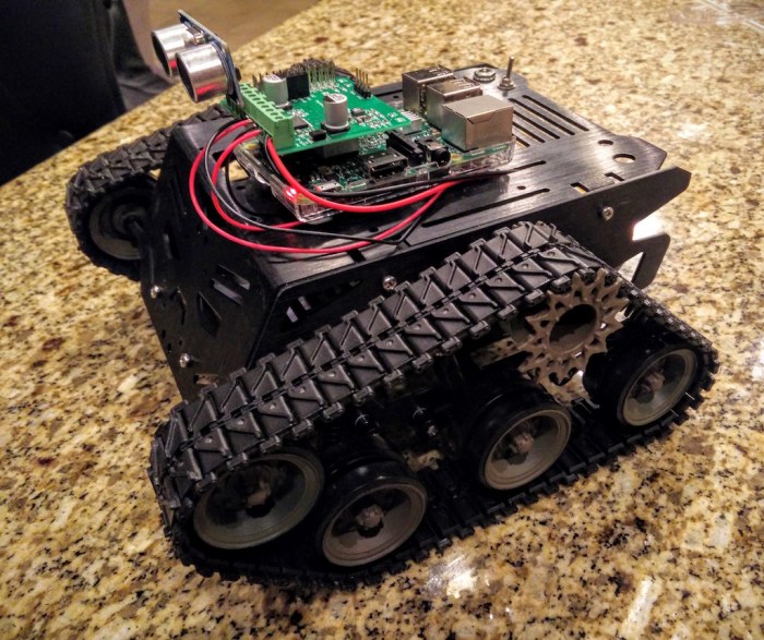 Researchers develop robot tracking system