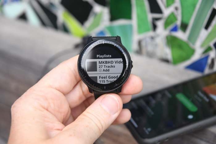 Garmins vivoactive 3 spotify at last