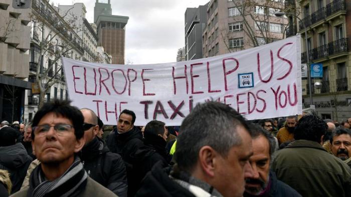 Uber suspends service in barcelona once again