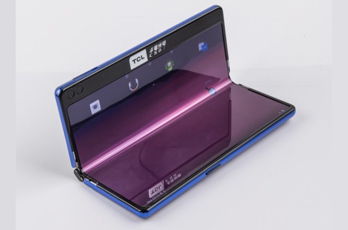 Tcls foldable smartphone bend smartwatch